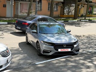 2022 Honda Insight III, серебристый, 1950000 рублей, вид 2