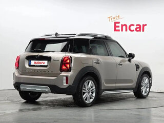 2021 Mini Countryman Cooper II Рестайлинг, серебристый, 1610000 рублей, вид 3