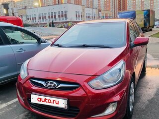 2013 Hyundai Solaris I, красный, 850000 рублей, вид 3
