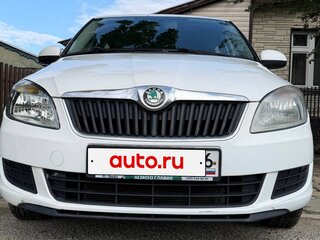 2011 Skoda Fabia II Рестайлинг, белый, 800000 рублей, вид 3