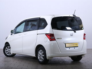 2010 Honda Freed I, белый, 1049000 рублей, вид 4
