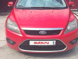 2010 Ford Focus II Рестайлинг, красный, 650000 рублей, вид 1