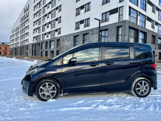 2009 Honda Freed I, чёрный, 800000 рублей, вид 4
