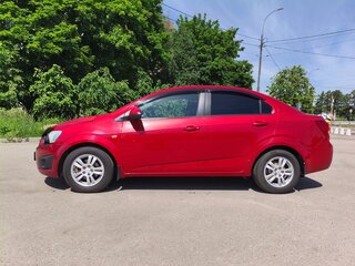 2012 Chevrolet Aveo II, красный, 555000 рублей, вид 4