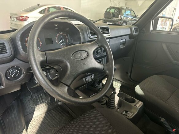2026 Lada (ВАЗ) Niva Legend I, серебристый, 1273000 рублей - вид 7