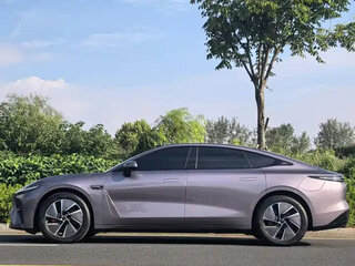 2025 Exeed Exlantix ES, красный, 4864208 рублей, вид 3