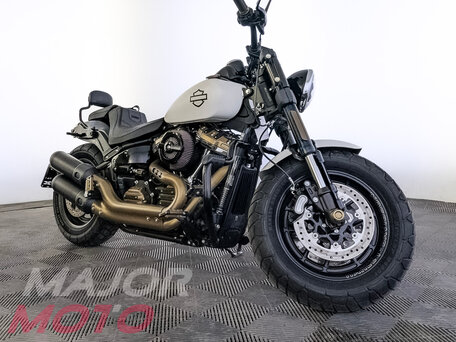 2018 Harley-Davidson Fat Bob, белый, 1865000 рублей, вид 5