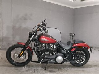 2018 Harley-Davidson Street Bob, красный, 1217000 рублей, вид 2
