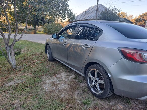 2010 Mazda 3 II (BL), серебристый, 650000 рублей - вид 1