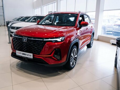 2025 Changan CS35 Plus I Рестайлинг, красный, 2839900 рублей, вид 2