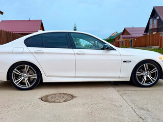 2012 BMW 5 серии 528i xDrive VI (F10/F11/F07), белый, 1700000 рублей, вид 4