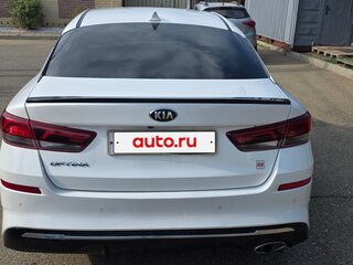 2019 Kia Optima IV Рестайлинг, белый, 1650000 рублей, вид 3