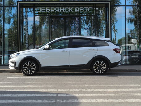 2024 Lada (ВАЗ) Vesta SW Cross I Рестайлинг (NG), белый, 1520000 рублей, вид 2