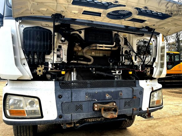 2021 Shacman (Shaanxi) SX3318, белый - вид 16