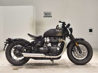2021 Triumph Bonneville Bobber, чёрный, 1310000 рублей, вид 2