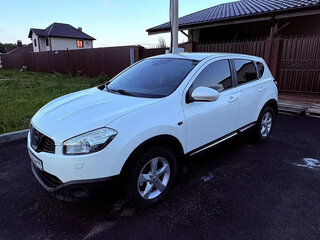 2013 Nissan Qashqai I Рестайлинг, белый, 1300000 рублей, вид 1