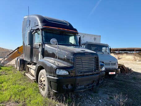 2004 Freightliner Century Class, чёрный, 1600000 рублей, вид 1