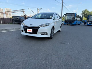 2017 Toyota Wish II Рестайлинг, белый, 1830000 рублей, вид 3