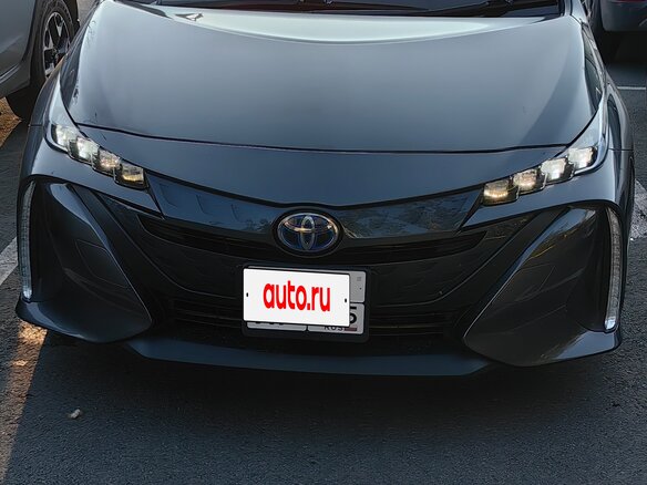 2017 Toyota Prius PHV ZVW52 IV (XW50), серый, 1730000 рублей - вид 5