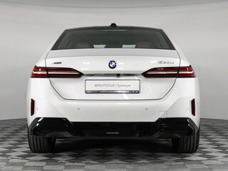 2025 BMW 5 серии Long 530Li xDrive VIII (G60/G61/G68), белый, 9920000 рублей, вид 5