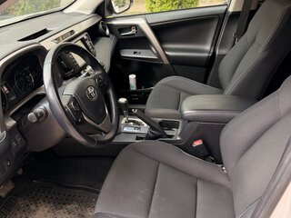 2018 Toyota RAV4 IV (XA40) Рестайлинг, серебристый, 2800000 рублей, вид 5