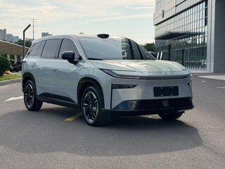 2026 Toyota bZ3X 58.3 kWh, серебристый, 2300000 рублей, вид 1