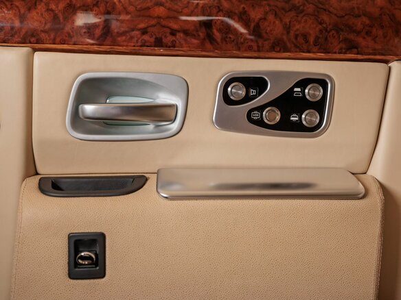 2006 Rolls-Royce Phantom Long VII, чёрный, 43500000 рублей - вид 34