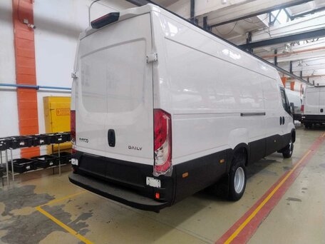 2025 Iveco Daily, белый, 5500000 рублей, вид 2