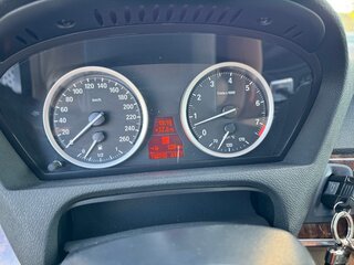 2011 BMW X6 35i 8-speed I (E71), белый, 2000000 рублей, вид 5