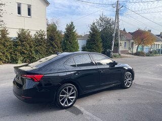2021 Skoda Octavia IV (A8), чёрный, 2150000 рублей, вид 4