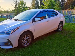 2018 Toyota Corolla XI (E160, E170, E180) Рестайлинг 1, белый, 1550000 рублей, вид 4