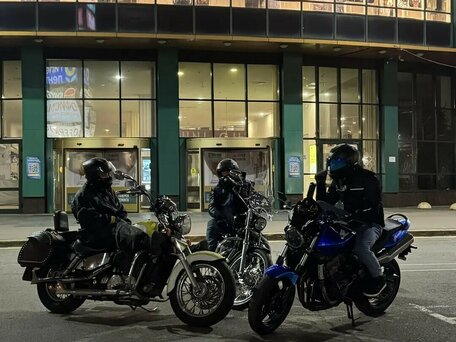 1996 Honda VT 1100, жёлтый, 450000 рублей, вид 1