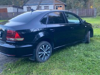 2017 Volkswagen Polo V Рестайлинг, чёрный, 1100000 рублей, вид 4