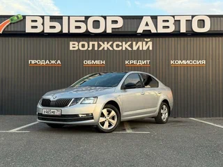 2018 Skoda Octavia III (A7) Рестайлинг, серебристый, 1650000 рублей, вид 1