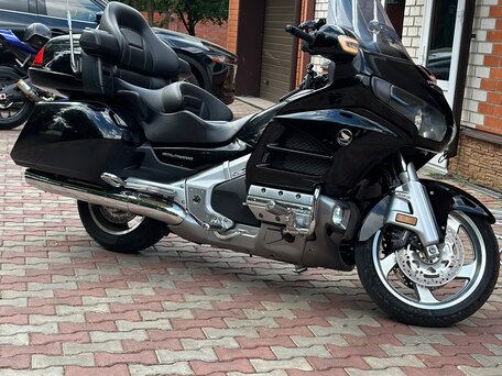 2015 Honda GL 1800 Gold Wing, чёрный, 1700000 рублей, вид 2
