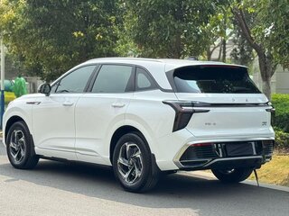 2024 Hongqi HS3, белый, 2470000 рублей, вид 4