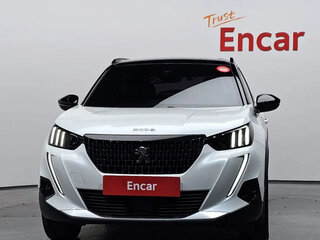 2022 Peugeot 2008 II, белый, 1340000 рублей, вид 3
