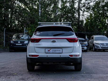 2018 Kia Sportage IV, белый, 1641000 рублей, вид 4