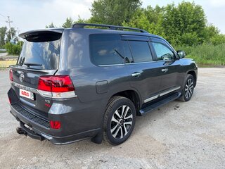 2019 Toyota Land Cruiser 200 Series Рестайлинг 2, серый, 6800000 рублей, вид 3