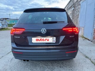 2018 Volkswagen Tiguan II, чёрный, 2250000 рублей, вид 5