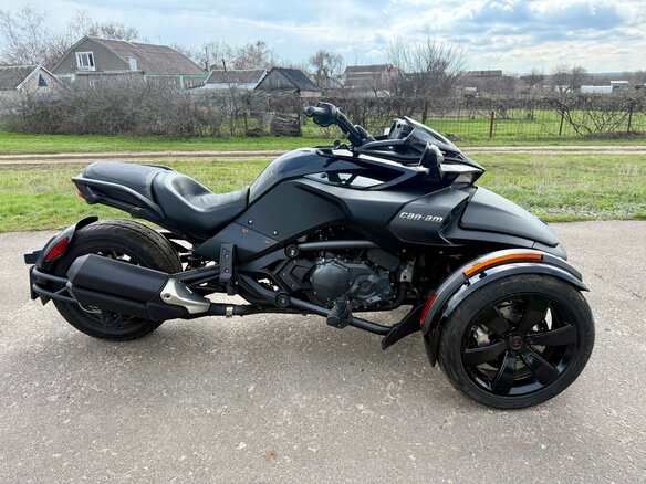 2018 BRP Can-Am Spyder, чёрный, 1550000 рублей - вид 5