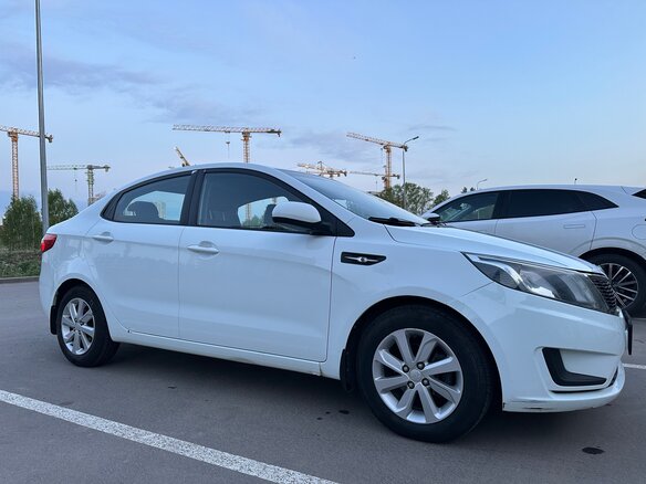 2012 Kia Rio III, белый, 660000 рублей - вид 9