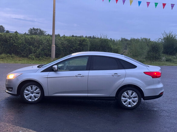 2016 Ford Focus III Рестайлинг, серебристый, 1150000 рублей - вид 6