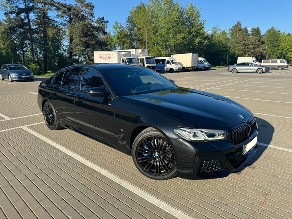 2021 BMW 5 серии 530i xDrive VII (G30/G31/G38) Рестайлинг, чёрный, 5200000 рублей