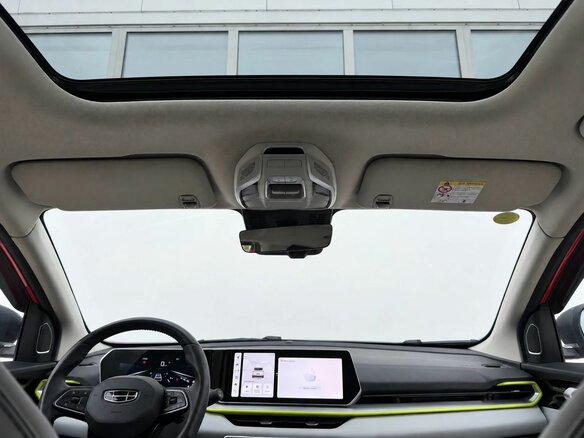 2023 Geely Coolray I Рестайлинг, красный, 2180000 рублей - вид 15