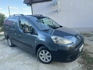 2011 Peugeot Partner II, серый, 790000 рублей, вид 3