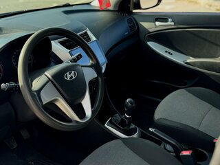 2014 Hyundai Solaris I Рестайлинг, серый, 650000 рублей, вид 5
