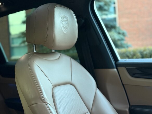 2020 Porsche Cayenne III, коричневый - вид 15