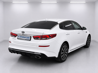 2019 Kia Optima IV Рестайлинг, белый, 1535000 рублей, вид 4
