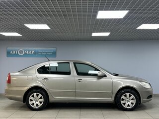 2011 Skoda Octavia II (A5) Рестайлинг, серый, 819000 рублей, вид 4